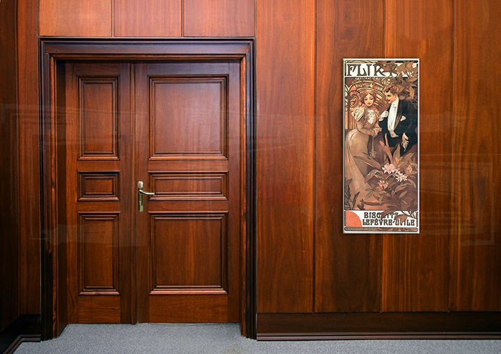 E-shop Obraz na plátne FLIRT – Alfons Mucha REP098